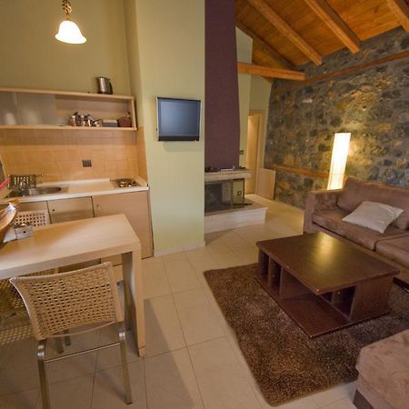 Onar Guesthouse Agios Athanasios  Eksteriør billede