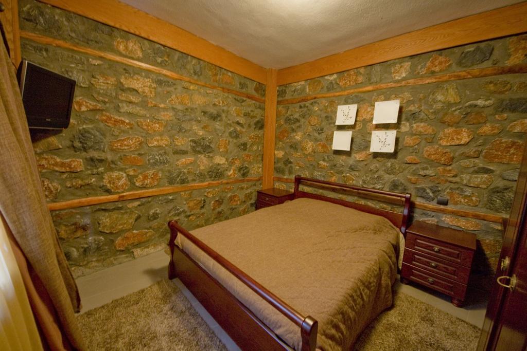 Onar Guesthouse Agios Athanasios  Eksteriør billede