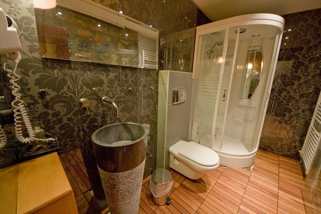Onar Guesthouse Agios Athanasios  Eksteriør billede