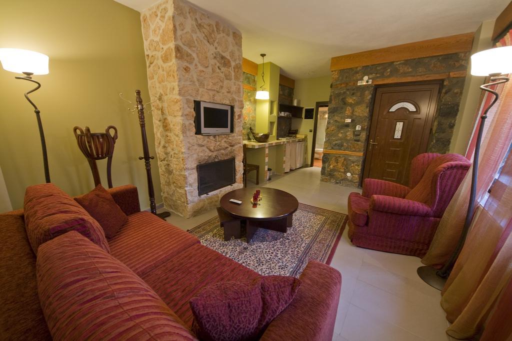 Onar Guesthouse Agios Athanasios  Eksteriør billede